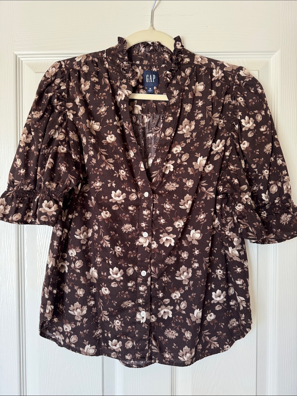 GAP Brown Floral Ruffled Collar Button-Front Blouse